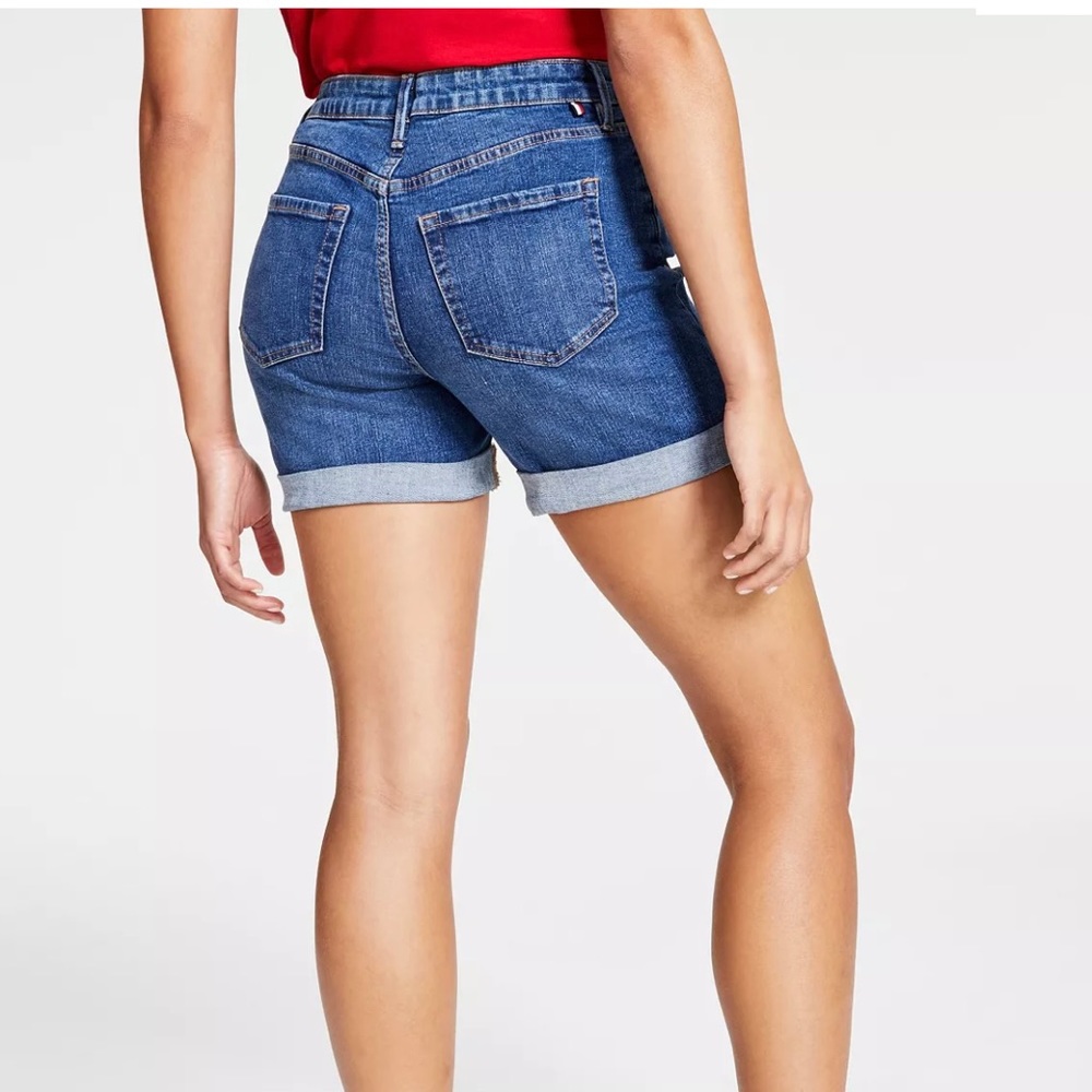 TOMMY HILFIGER women’s TH Flex Cuffed Denim Shorts